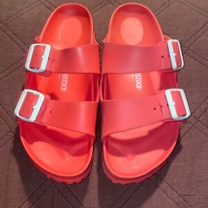 Birkenstock Arizona EVA Sandals - Pink EUC
- size 40 Women’s size 9 Men size 7
